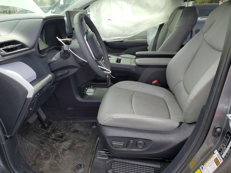 Продажа на аукционе авто 2026 Toyota Sienna, vin: 5TDYSKFC4TS233617, номер лота: 50172916