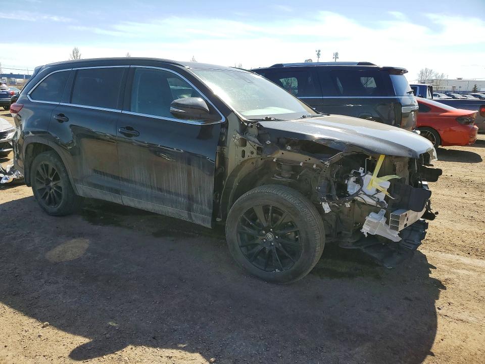 Продажа на аукционе авто 2019 Toyota Highlander, vin: 5TDJZRFH0KS574061, номер лота: 49246946