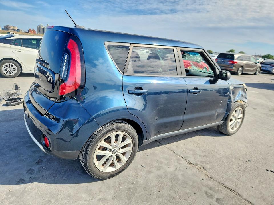 Продажа на аукционе авто 2018 Kia Soul, vin: KNDJP3A55J7561850, номер лота: 50625556