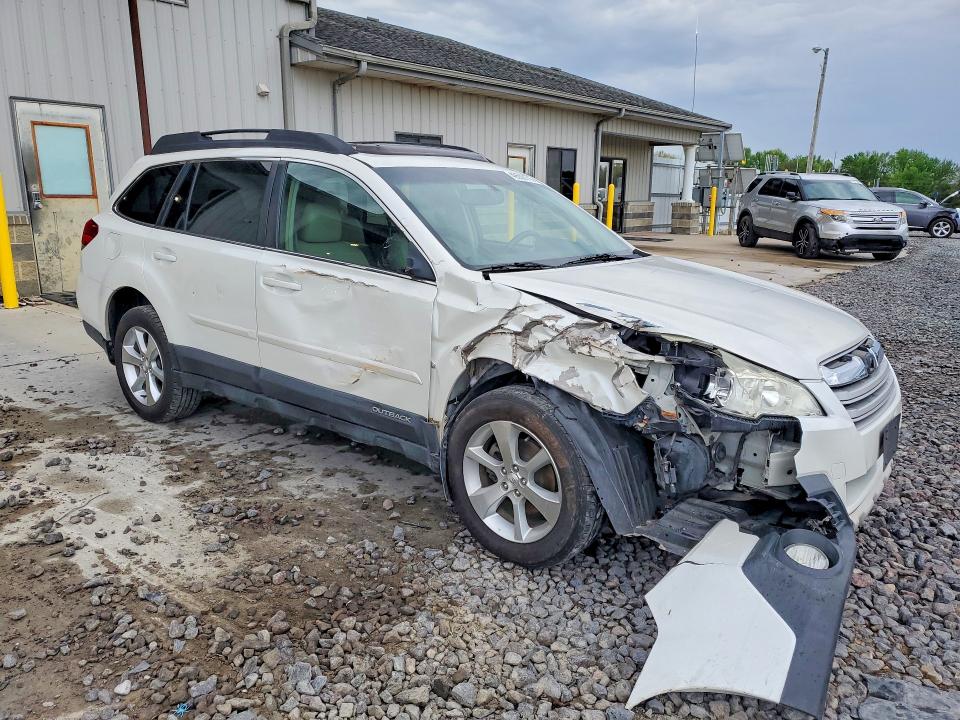 49558776 :رقم المزاد ، 4S4BRCKC0D3299142 vin ، 2013 Subaru Outback مزاد بيع