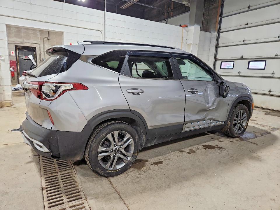 2022 Kia Seltos მანქანა იყიდება აუქციონზე, vin: KNDEUCAA9N7298419, აუქციონის ნომერი: 51427536