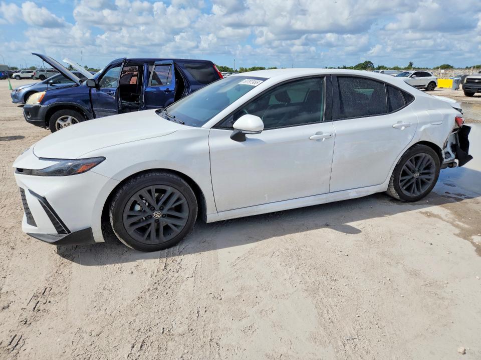 Продаж на аукціоні авто 2025 Toyota Camry, vin: 4T1DAACK1SU552714, номер лоту: 50797956