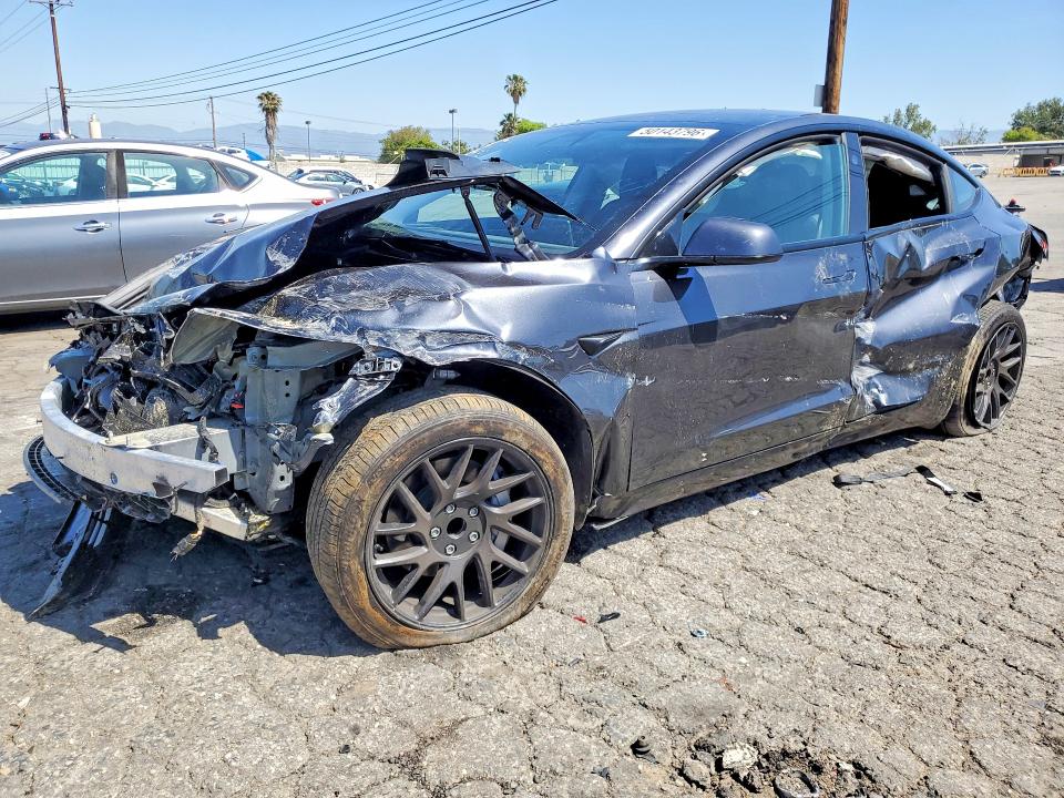 Продажа на аукционе авто 2025 Tesla Model 3, vin: 5YJ3E1EA0SF053159, номер лота: 50143796