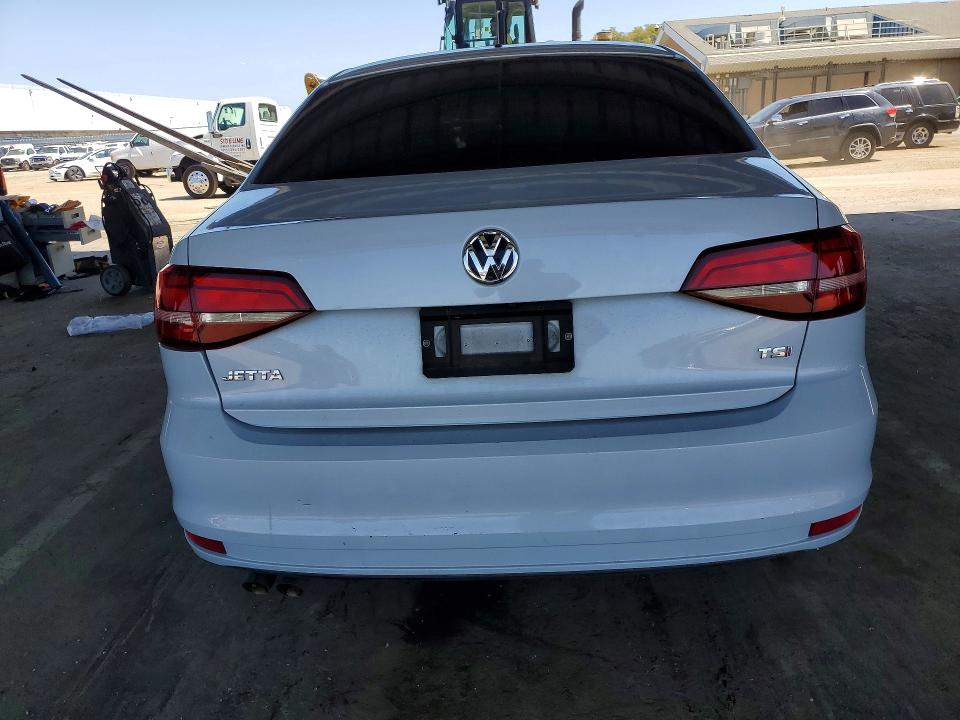 Auction sale of the 2017 Volkswagen Jetta, vin: 3VW2B7AJ5HM375942, lot number: 51925616