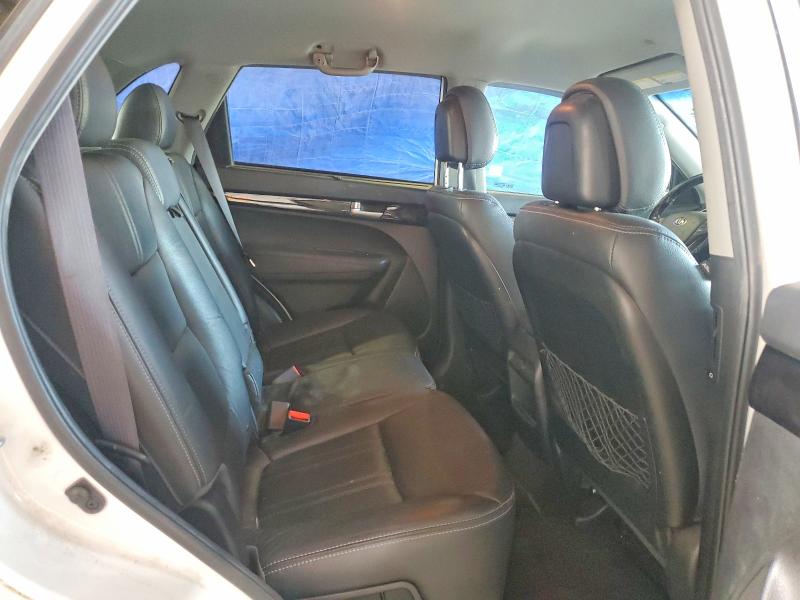 48824926 :رقم المزاد ، 5XYKTCA67FG656266 vin ، 2015 Kia Sorento مزاد بيع