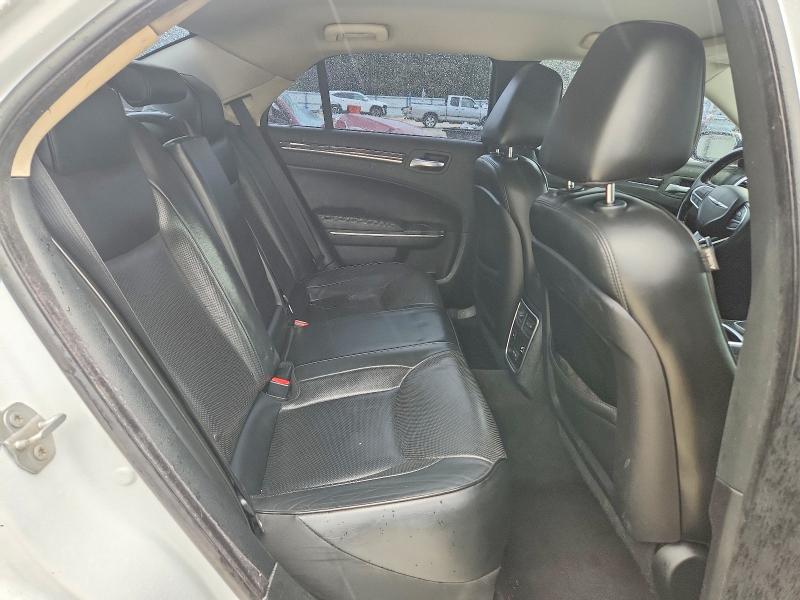 49125206 :رقم المزاد ، 2C3CCAKGXJH250500 vin ، 2018 Chrysler 300 مزاد بيع