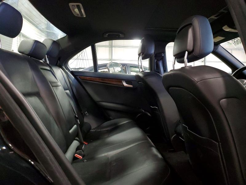 Продажа на аукционе авто 2012 Mercedes-benz C, vin: WDDGF8BB5CA613665, номер лота: 48916466