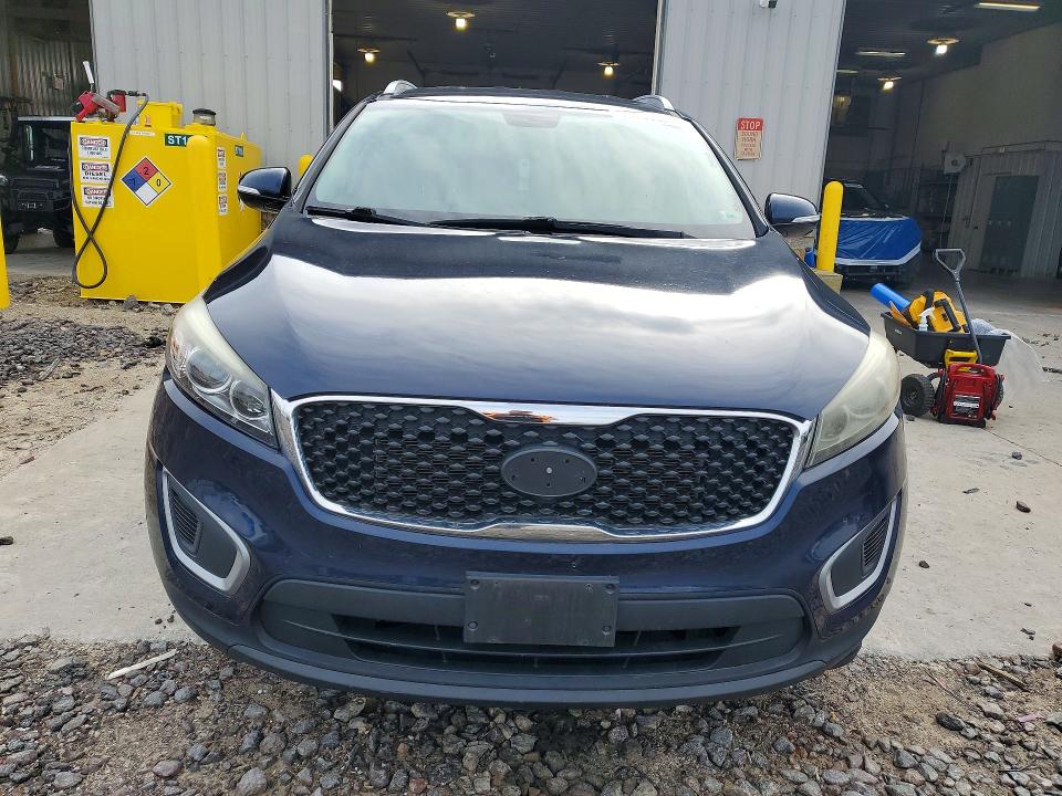 Продажа на аукционе авто 2017 Kia Sorento, vin: 5XYPG4A58HG228569, номер лота: 46586926