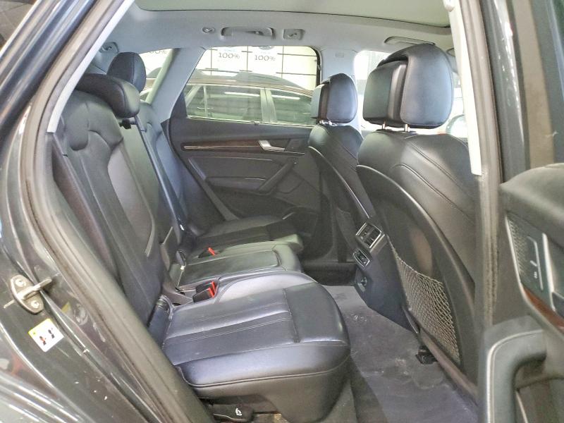 48790966 :رقم المزاد ، WA1BNAFY1J2074640 vin ، 2018 Audi Q5 مزاد بيع
