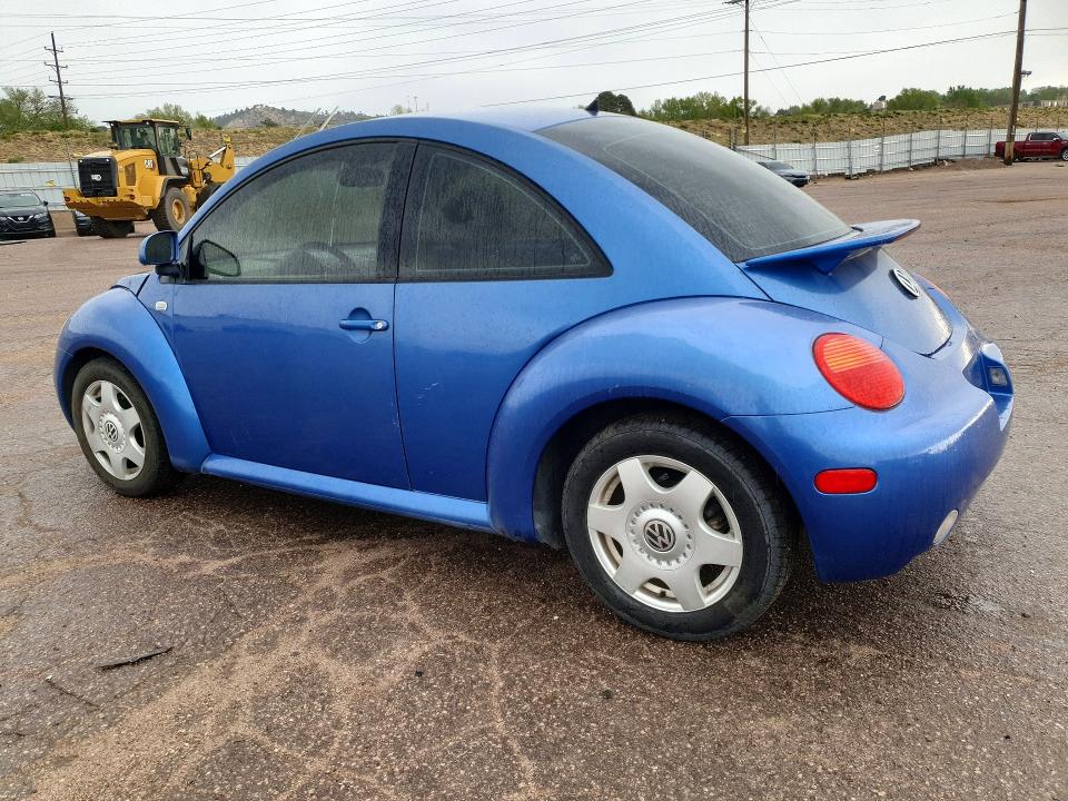 51871056 :رقم المزاد ، 3VWCA21C8XM456458 vin ، 1999 Volkswagen New Beetle مزاد بيع
