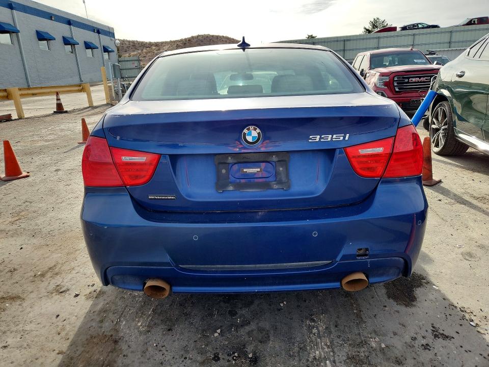 2011 Bmw 335 მანქანა იყიდება აუქციონზე, vin: WBAPM5C56BE578694, აუქციონის ნომერი: 51795976