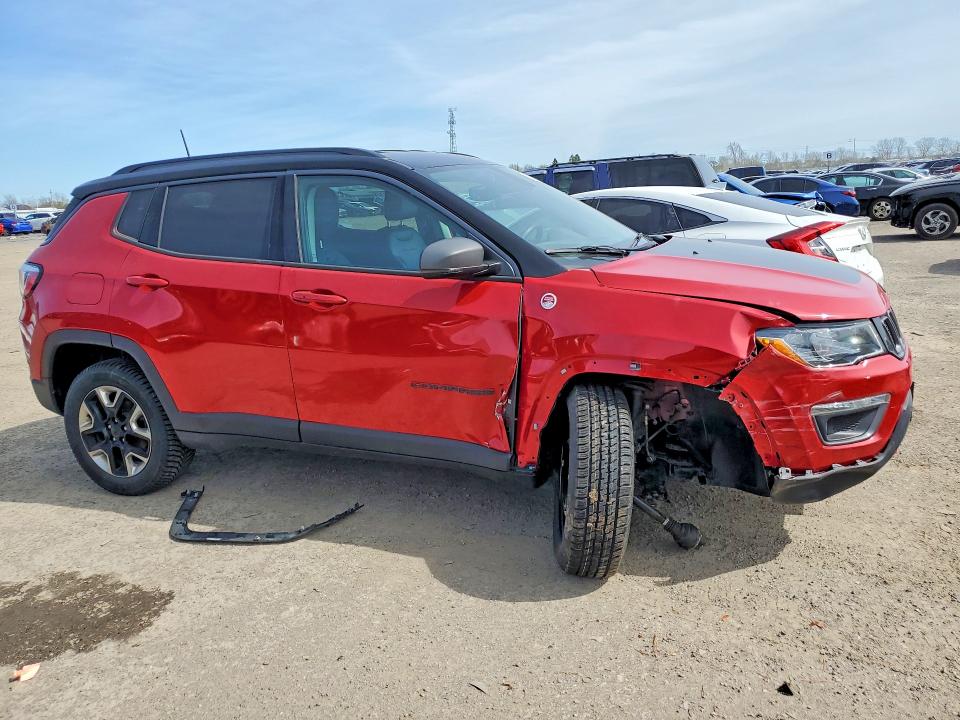 51156796 :رقم المزاد ، 3C4NJDDBXJT284280 vin ، 2018 Jeep Compass مزاد بيع