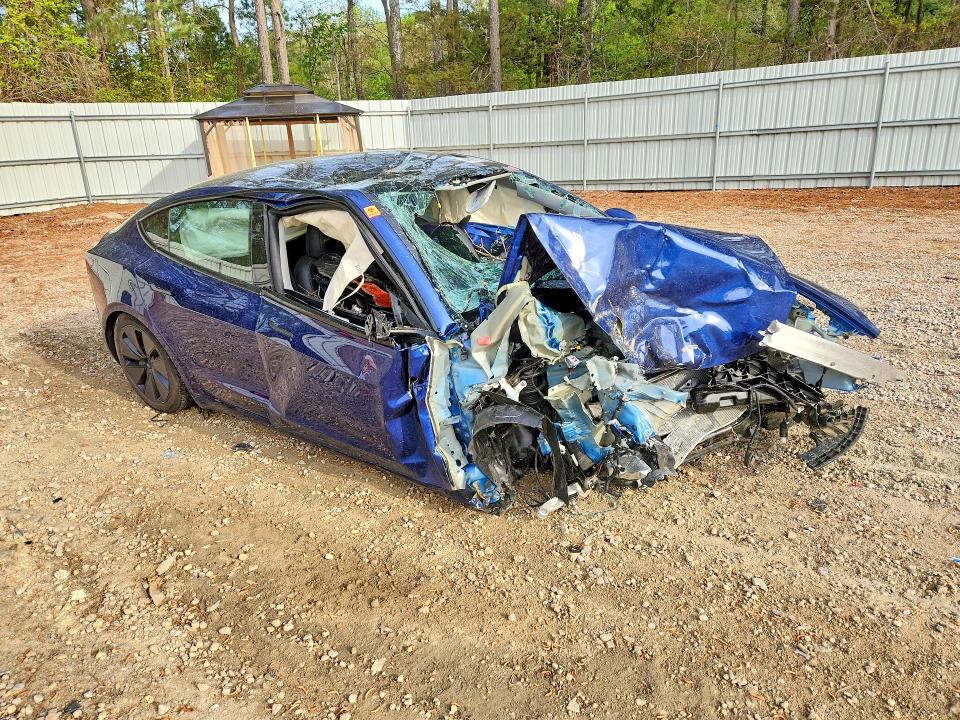 50551406 :رقم المزاد ، 5YJ3E1EA4SF041886 vin ، 2025 Tesla Model 3 مزاد بيع