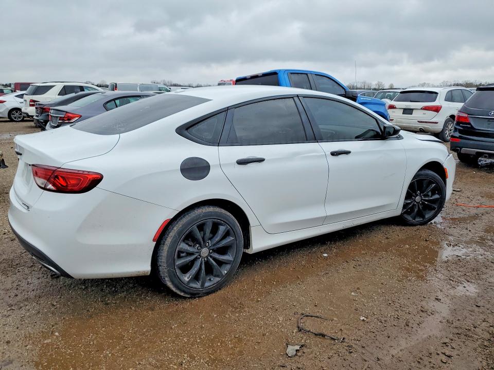49814246 :رقم المزاد ، 1C3CCCBB7FN621983 vin ، 2015 Chrysler 200 مزاد بيع