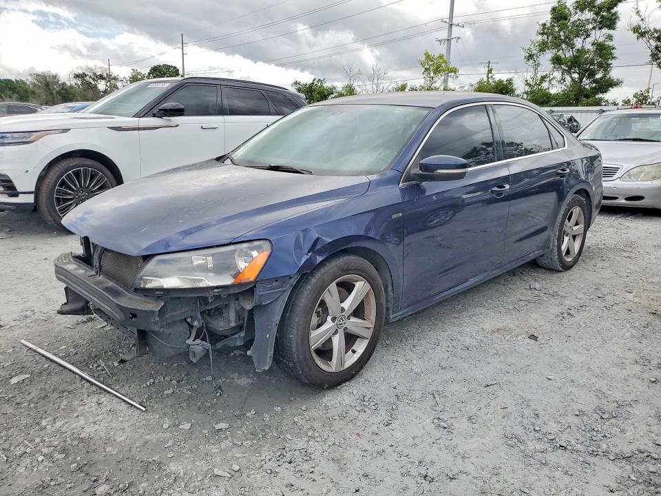 48954926 :رقم المزاد ، 1VWAS7A35FC116699 vin ، 2015 Volkswagen Passat مزاد بيع