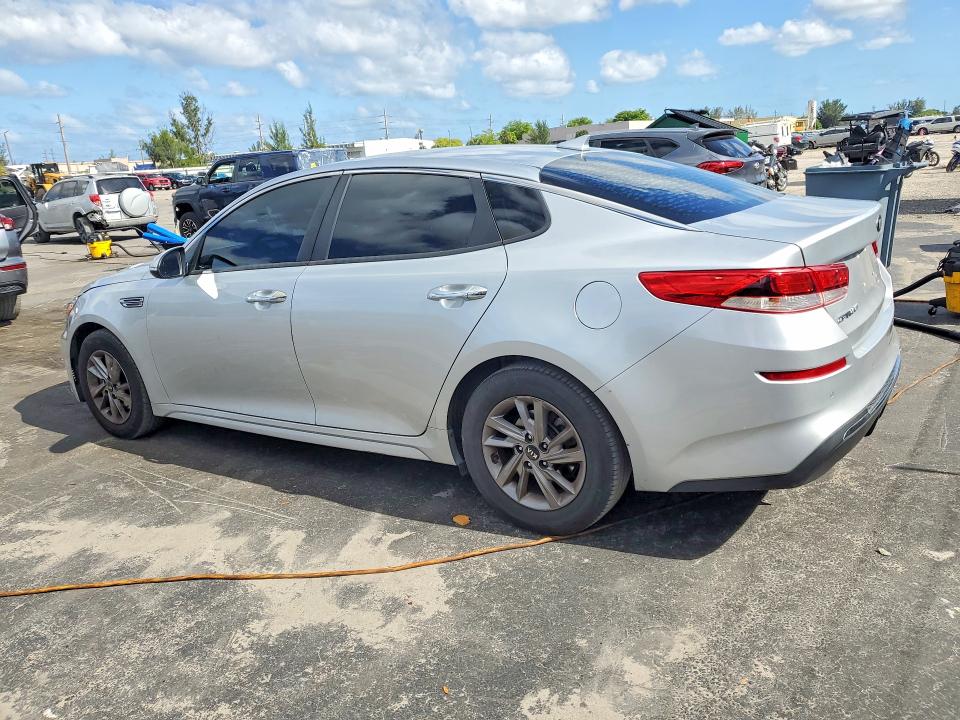 2020 Kia Optima მანქანა იყიდება აუქციონზე, vin: 5XXGT4L31LG437446, აუქციონის ნომერი: 50402566