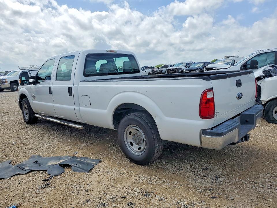 53669776 :رقم المزاد ، 1FT8W3AT0FEC22240 vin ، 2015 Ford F350 مزاد بيع