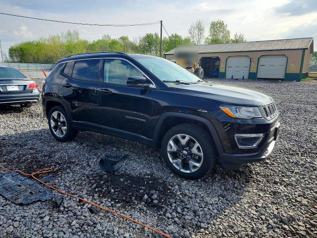 50081226 :رقم المزاد ، 3C4NJDCB2JT374914 vin ، 2018 Jeep Compass مزاد بيع