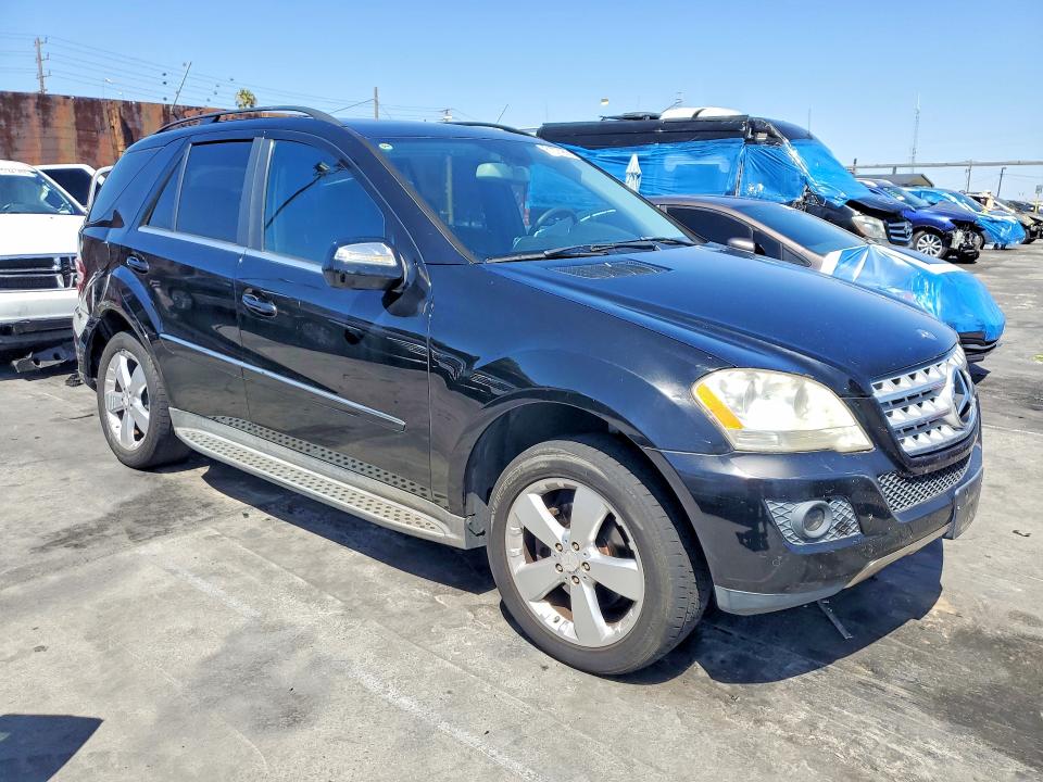 2010 Mercedes-benz Ml მანქანა იყიდება აუქციონზე, vin: 4JGBB8GB8AA572854, აუქციონის ნომერი: 51376966