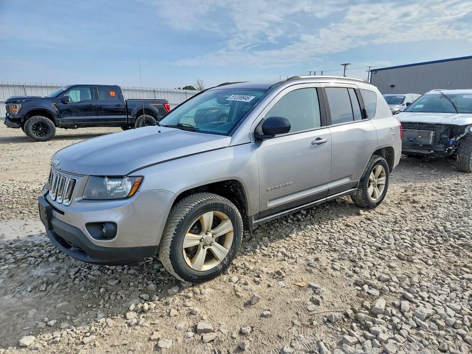 Продаж на аукціоні авто 2016 Jeep Compass, vin: 1C4NJDBB5GD552167, номер лоту: 51239946
