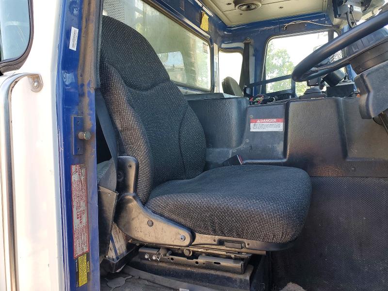 49513236 :رقم المزاد ، 5VCACDLE9FH218347 vin ، 2015 Autocar Llc Xpeditor مزاد بيع