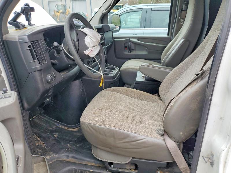 48619926 :رقم المزاد ، 1GCSGAFX5B1119500 vin ، 2011 Chevrolet Express G1500 مزاد بيع