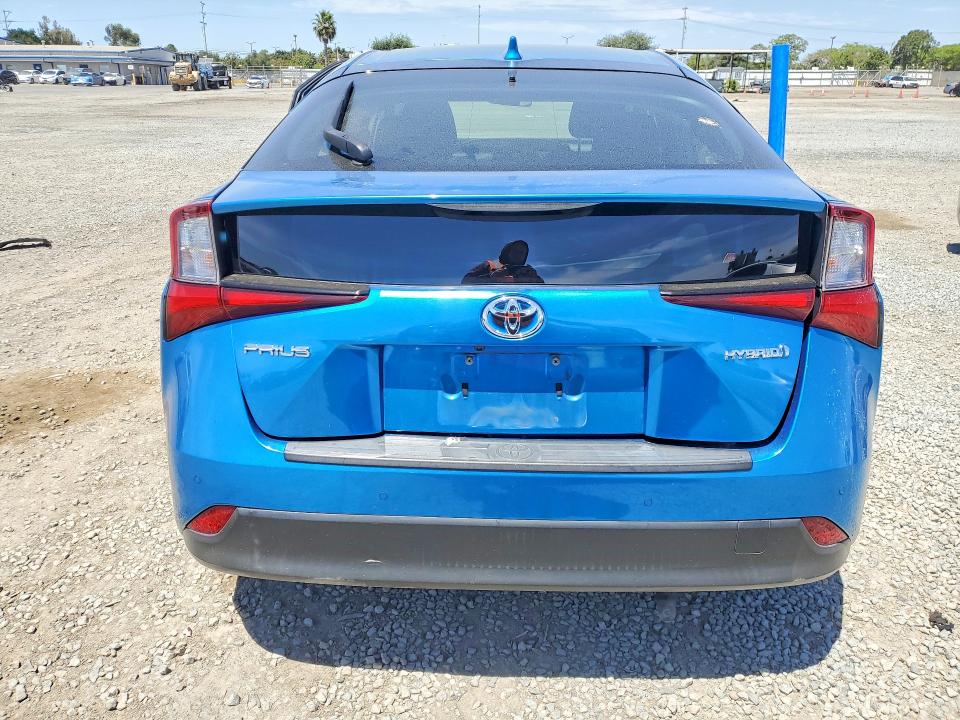 Продажа на аукционе авто 2022 Toyota Prius, vin: JTDKAMFU2N3156554, номер лота: 51180706