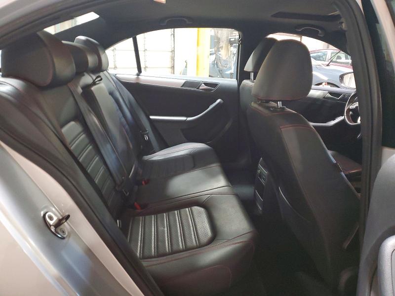 51280446 :رقم المزاد ، 3VW4A7AJ0DM210211 vin ، 2013 Volkswagen Jetta مزاد بيع