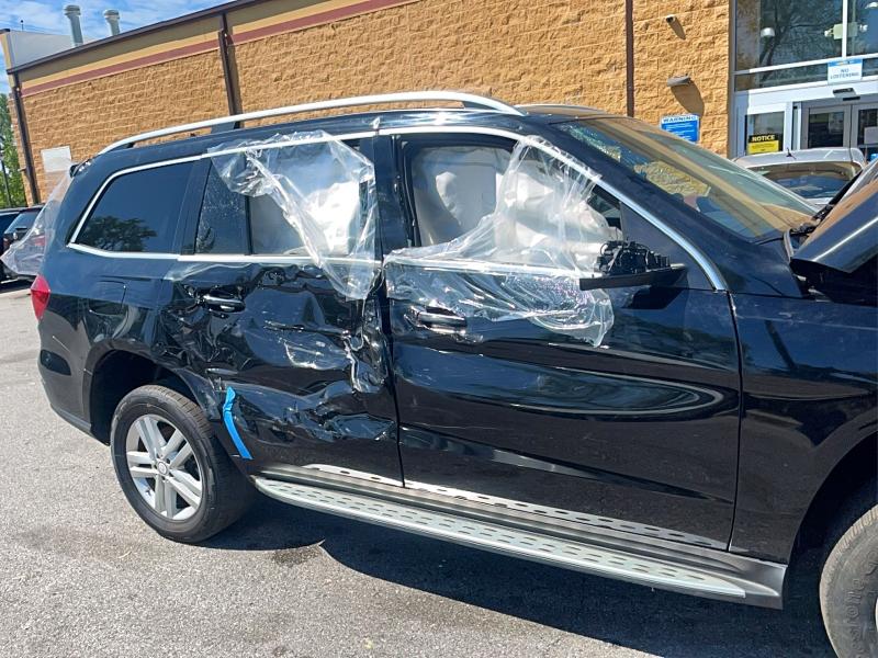 Продажа на аукционе авто 2015 Mercedes-benz Gl, vin: 4JGDF6EE4FA475169, номер лота: 51788346