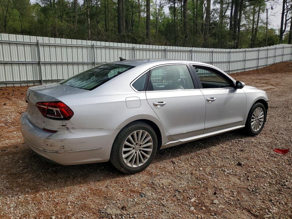 2017 Volkswagen Passat მანქანა იყიდება აუქციონზე, vin: 1VWBT7A38HC053120, აუქციონის ნომერი: 48463286
