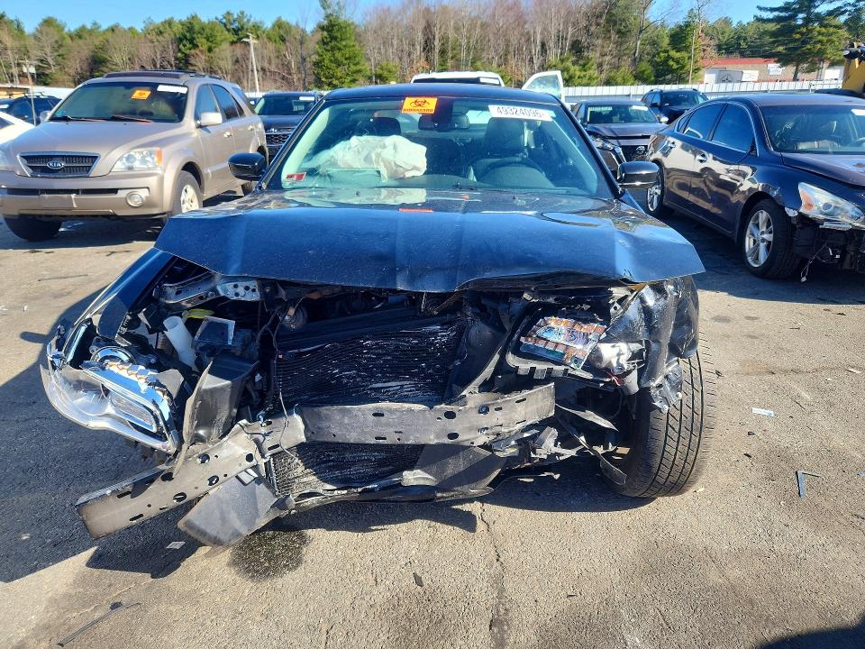 49324096 :رقم المزاد ، 2C3CCARG7HH547269 vin ، 2017 Chrysler 300 مزاد بيع