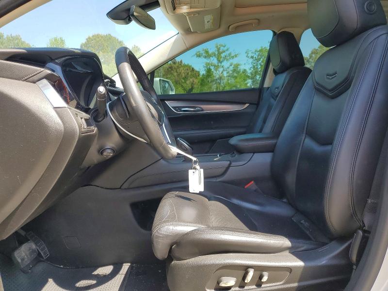 49414356 :رقم المزاد ، 1GYKNBRS1HZ106422 vin ، 2017 Cadillac Xt5 مزاد بيع