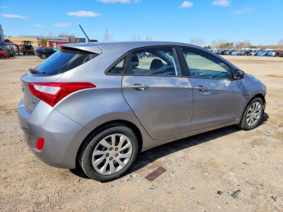 2013 Hyundai Elantra Gt მანქანა იყიდება აუქციონზე, vin: KMHD25LE8DU057010, აუქციონის ნომერი: 50444306
