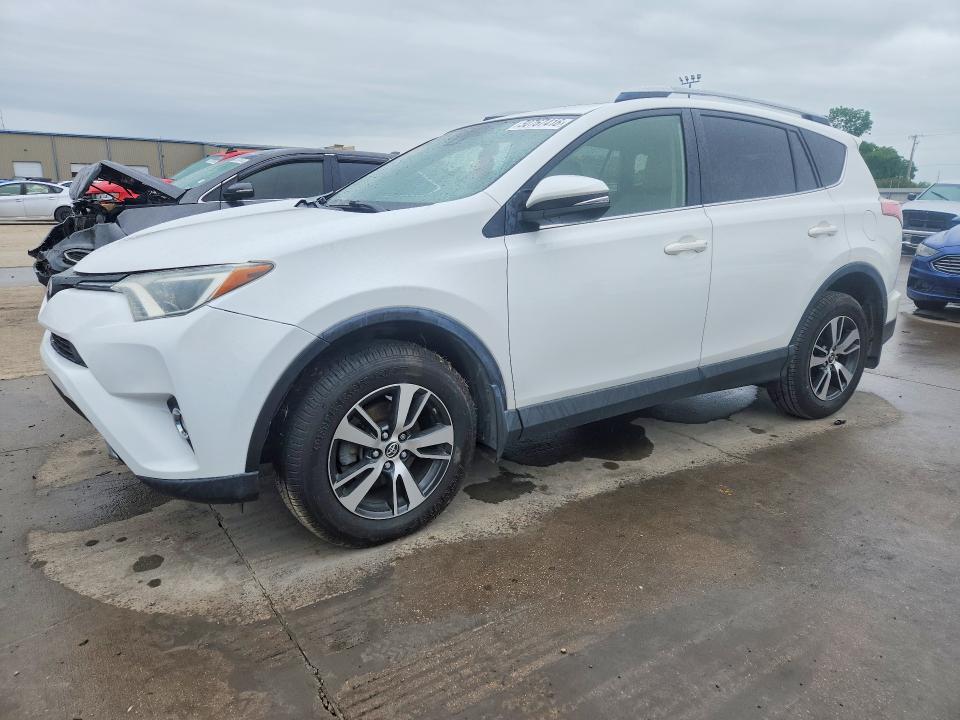 Продаж на аукціоні авто 2017 Toyota Rav4, vin: JTMRFREV1HD198381, номер лоту: 50767416