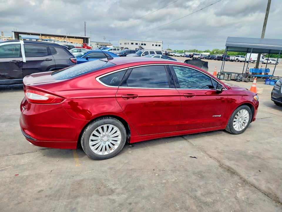 2015 Ford Fusion მანქანა იყიდება აუქციონზე, vin: 3FA6P0LU9FR172210, აუქციონის ნომერი: 49186956