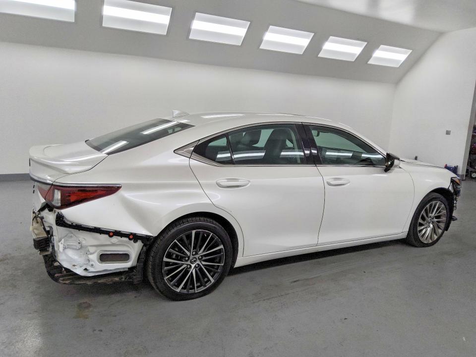 48094816 :رقم المزاد ، 58ADA1C15RU039427 vin ، 2024 Lexus Es 300h مزاد بيع