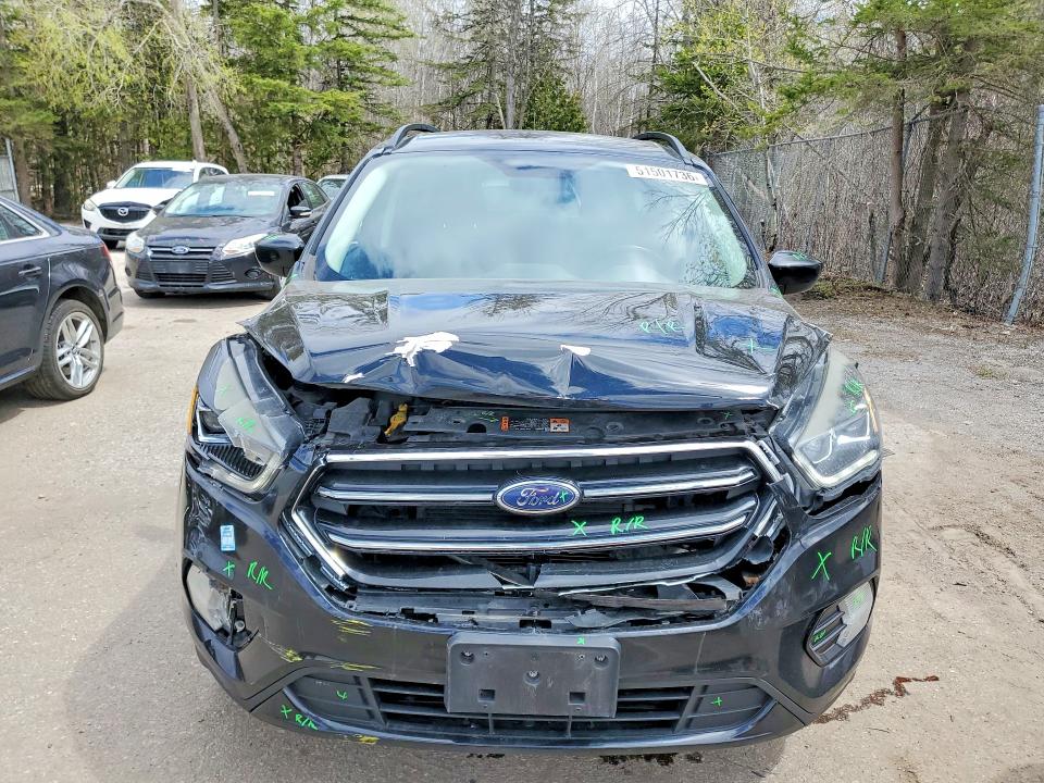 51501736 :رقم المزاد ، 1FMCU0GDXJUB63450 vin ، 2018 Ford Escape مزاد بيع