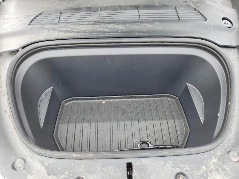 2025 Tesla Model Y მანქანა იყიდება აუქციონზე, vin: 7SAYGDEF6SA353611, აუქციონის ნომერი: 48331086