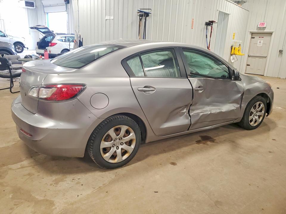 48715216 :رقم المزاد ، JM1BL1UF3C1505873 vin ، 2012 Mazda 3 مزاد بيع