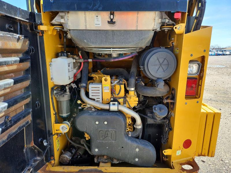48572086 :رقم المزاد ، CAT0242DEDZT05057 vin ، 2019 Caterillar 242d Hf. Rwd مزاد بيع