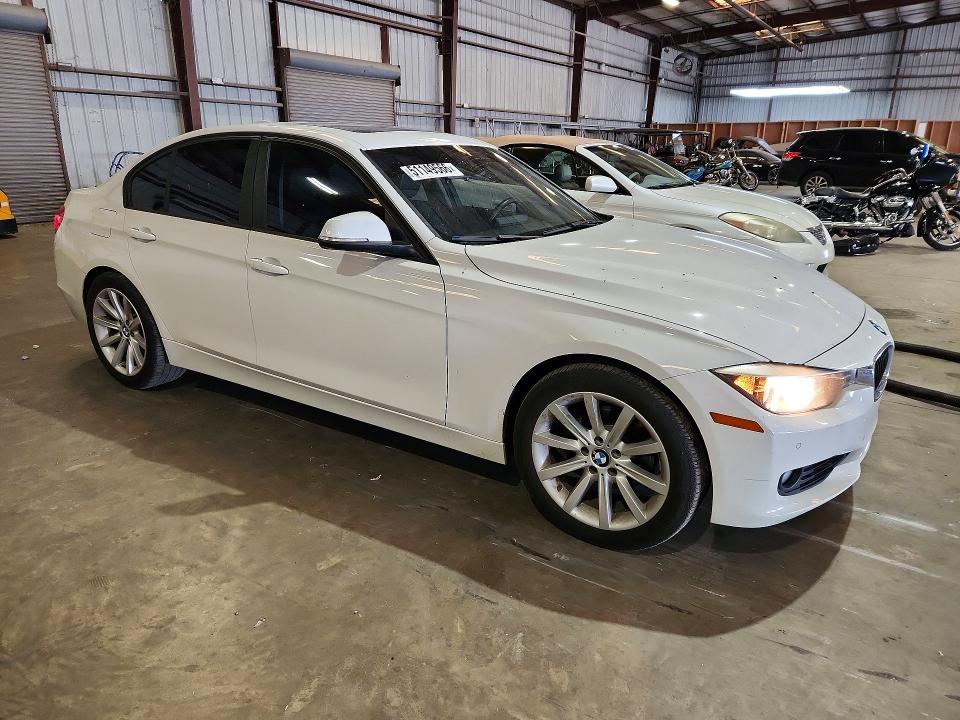 51149566 :رقم المزاد ، WBA3A5G53ENP30114 vin ، 2014 Bmw 328 مزاد بيع