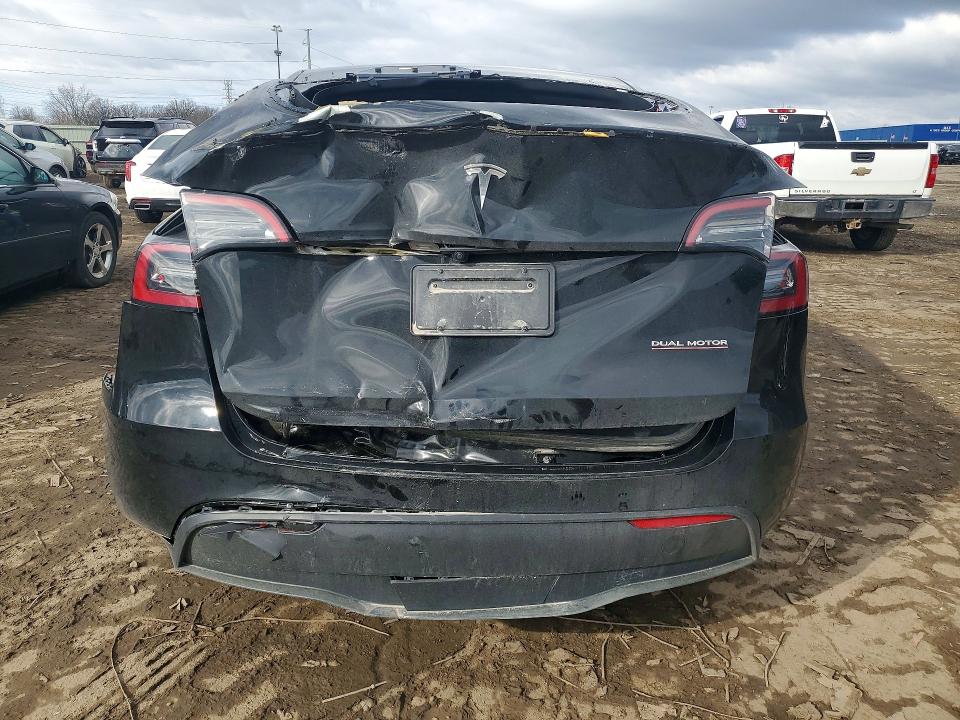 49555406 :رقم المزاد ، 7SAYGDEF8PF811465 vin ، 2023 Tesla Model Y مزاد بيع