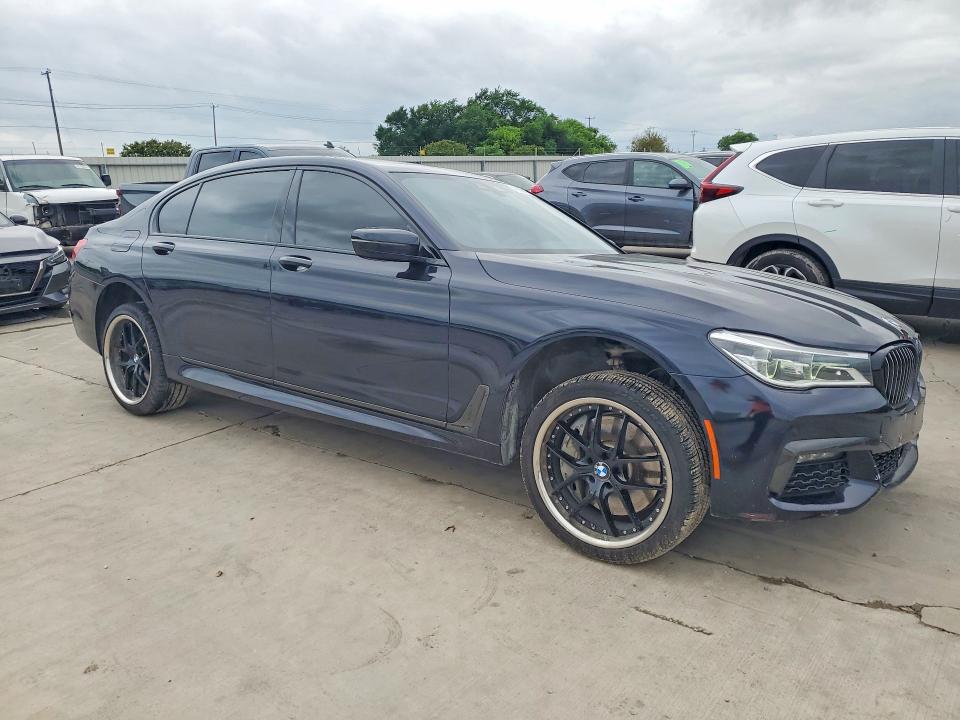2018 Bmw 750 მანქანა იყიდება აუქციონზე, vin: WBA7F0C5XJGM24179, აუქციონის ნომერი: 49686176