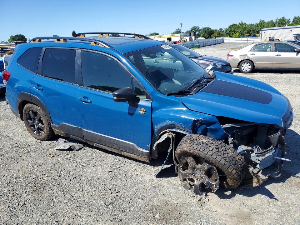 Продажа на аукционе авто 2022 Subaru Forester, vin: JF2SKAMC9NH405524, номер лота: 51374956
