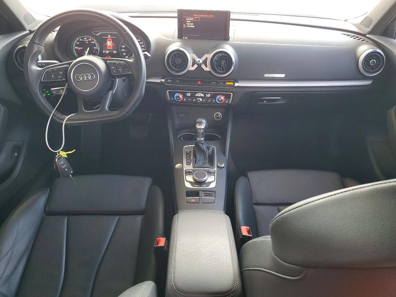 Продажа на аукционе авто 2017 Audi A3, vin: WAUUPBFF1HA103953, номер лота: 49406696