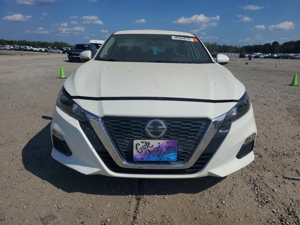 48564876 :رقم المزاد ، 1N4BL4BV4NN327212 vin ، 2022 Nissan Altima مزاد بيع