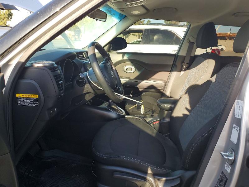 2018 Kia Soul მანქანა იყიდება აუქციონზე, vin: KNDJP3A53J7595172, აუქციონის ნომერი: 48789736