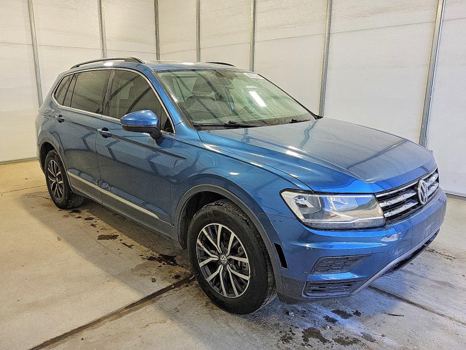 Продажа на аукционе авто 2020 Volkswagen Tiguan, vin: 3VV3B7AX2LM113964, номер лота: 79464895
