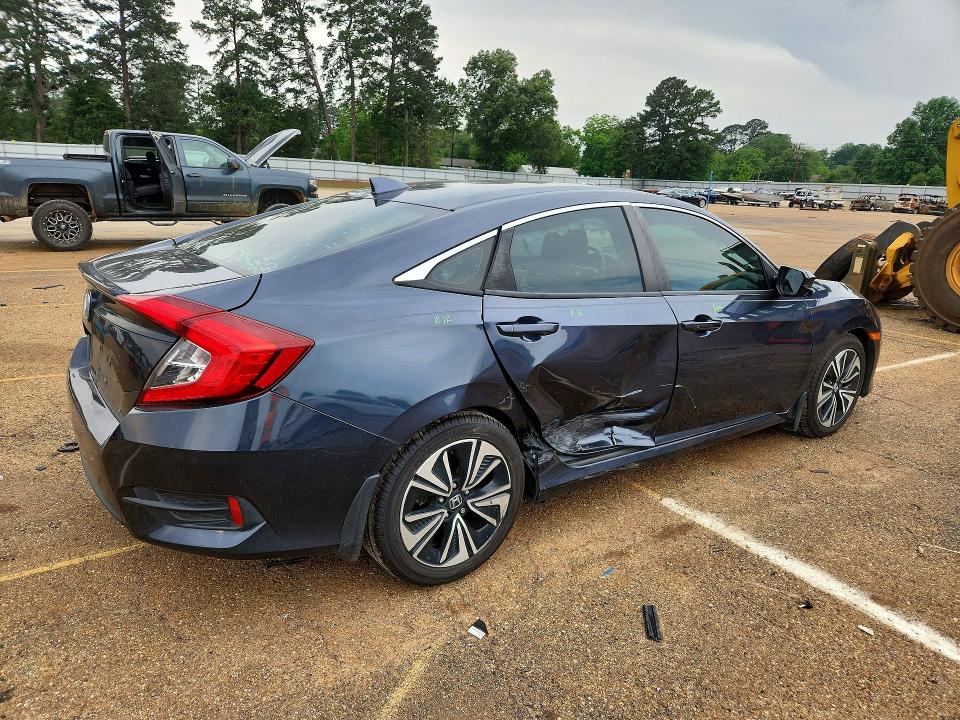 51598176 :رقم المزاد ، 2HGFC1F77HH636578 vin ، 2017 Honda Civic مزاد بيع