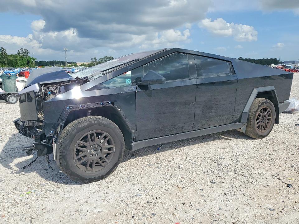 49017326 :رقم المزاد ، 7G2CEHED2SA066069 vin ، 2025 Tesla Cybertruck مزاد بيع